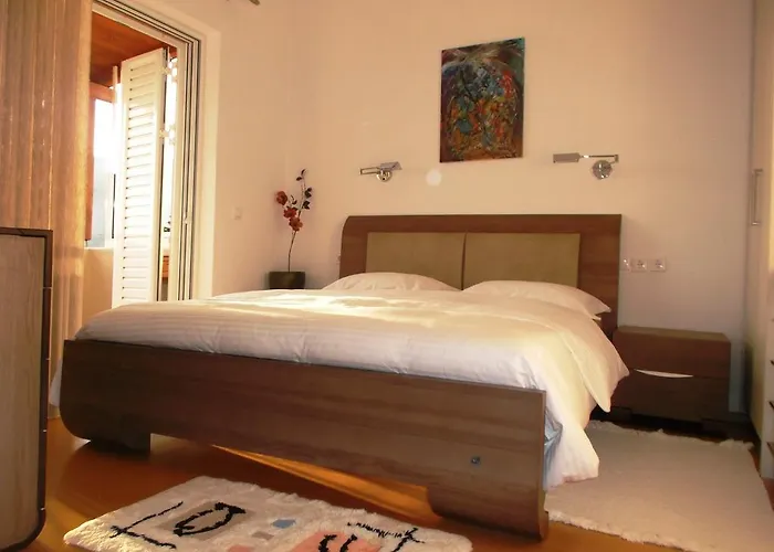 Vanessa House Luxury Апартаменты