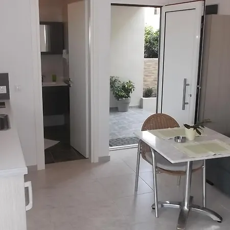 Vanessa House Luxury