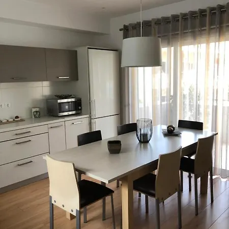 Vanessa House Luxury Daire İskados